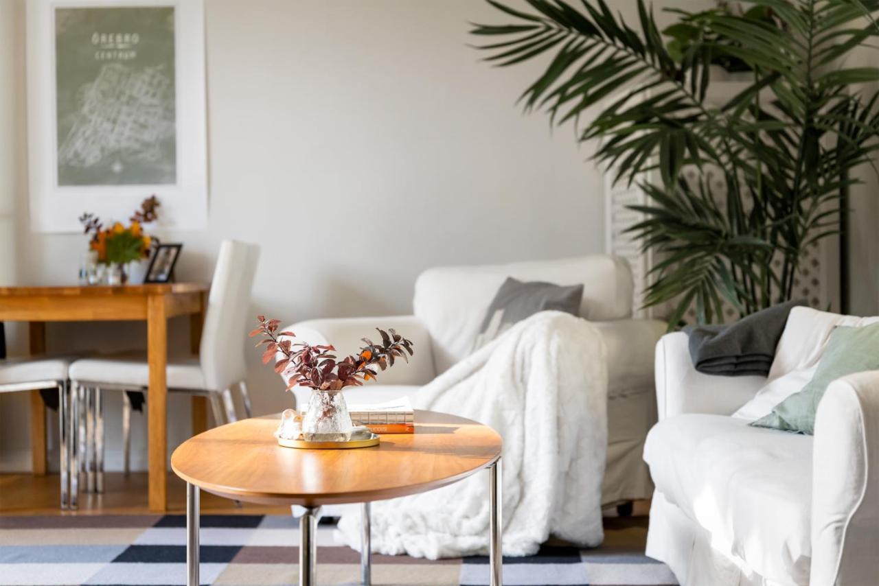Theo & Lilis Countryside Apartment Orebro Exterior photo