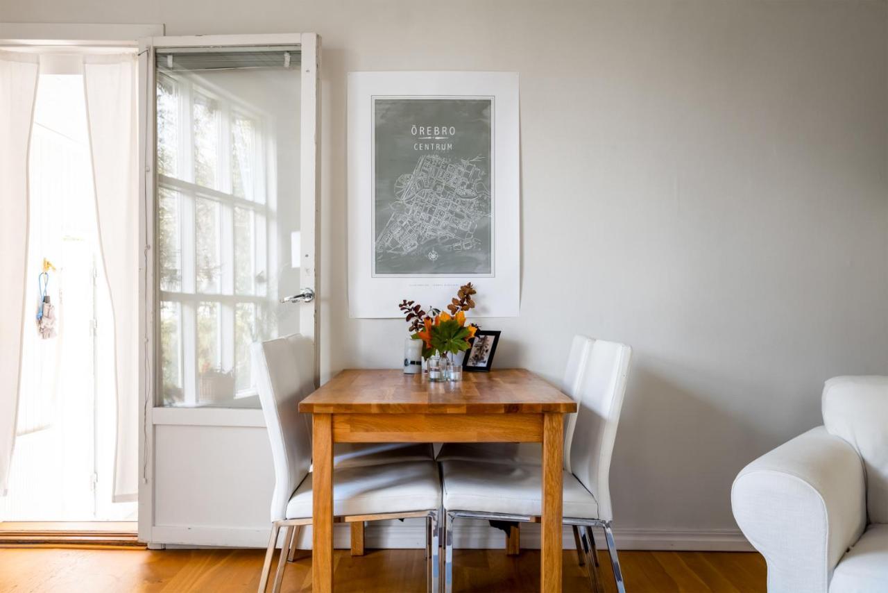 Theo & Lilis Countryside Apartment Orebro Exterior photo
